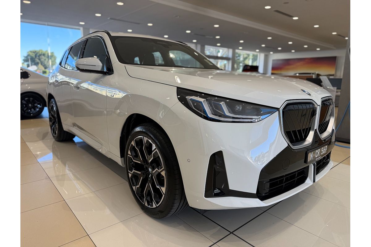 2025 BMW X3 20 xDrive G45