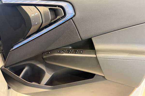 2025 BMW X3 20 xDrive G45