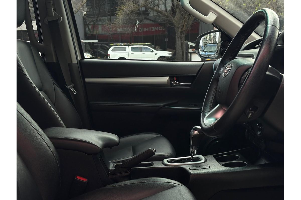 2021 Toyota Hilux SR5 GUN126R 4X4