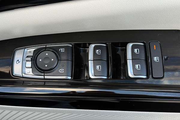2023 Kia Carnival Special Edition KA4