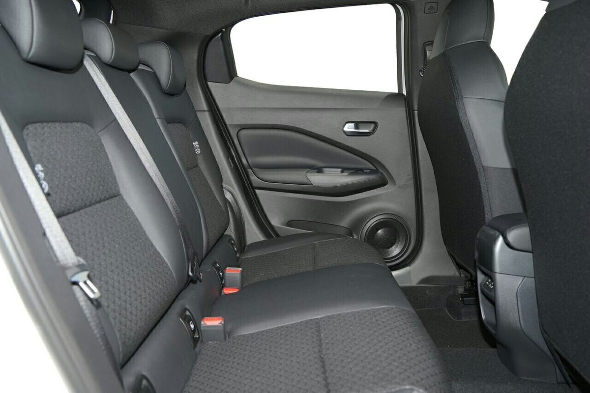 2024 Nissan JUKE ST-L F16