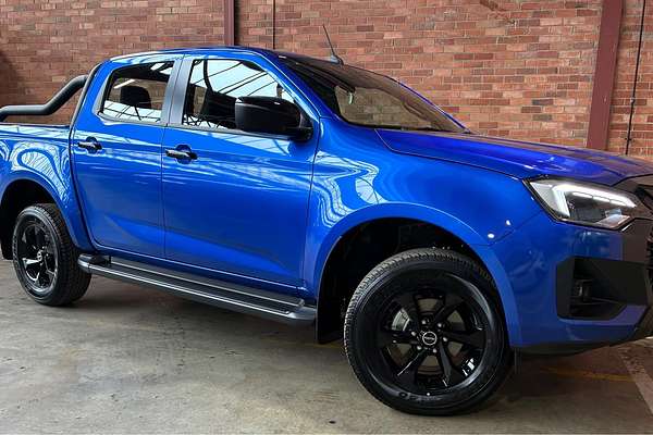 2025 Isuzu D-MAX X-RIDER 4X4