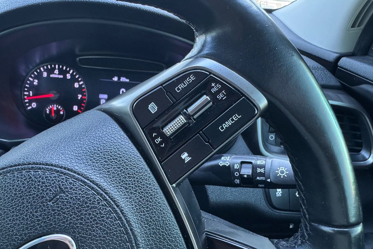 2018 Kia Sorento Si UM