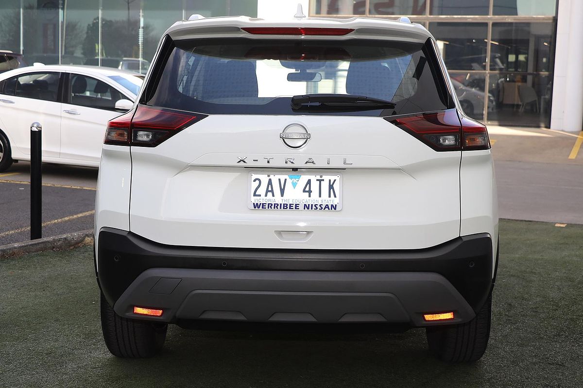 2025 Nissan X-TRAIL ST T33