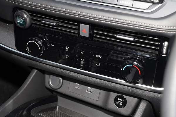 2025 Nissan X-TRAIL ST T33