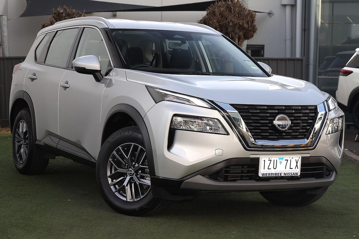 2024 Nissan X-TRAIL ST T33