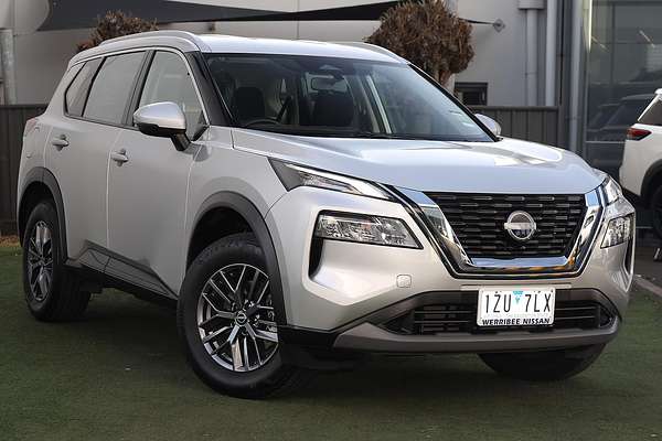 2024 Nissan X-TRAIL ST T33