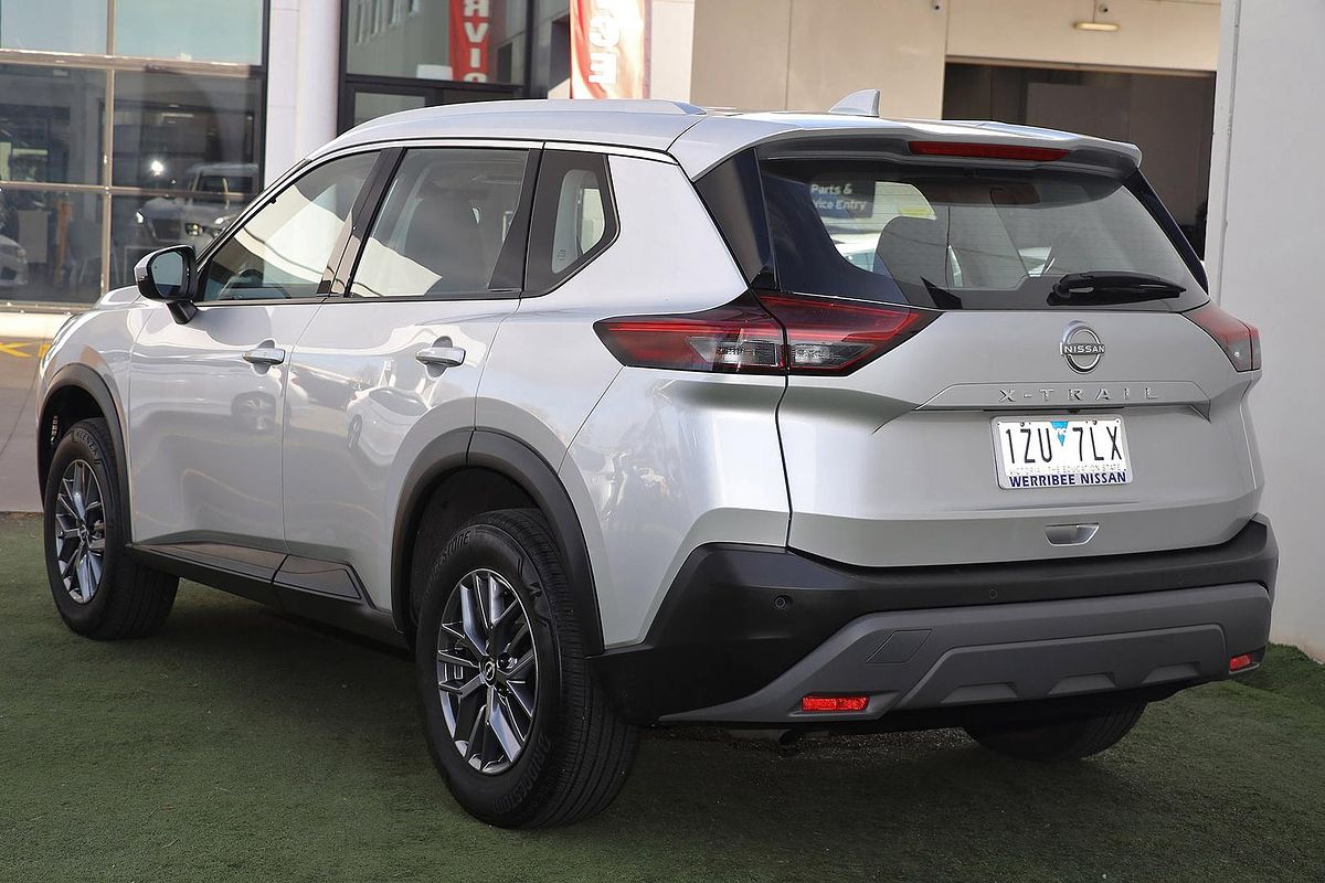 2024 Nissan X-TRAIL ST T33