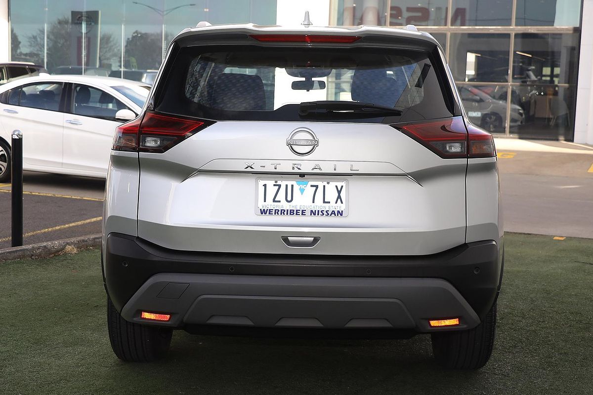 2024 Nissan X-TRAIL ST T33
