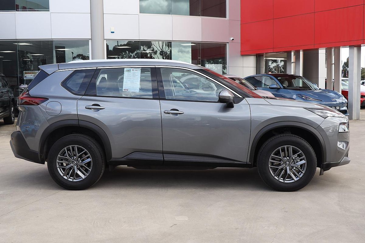 2024 Nissan X-TRAIL ST T33