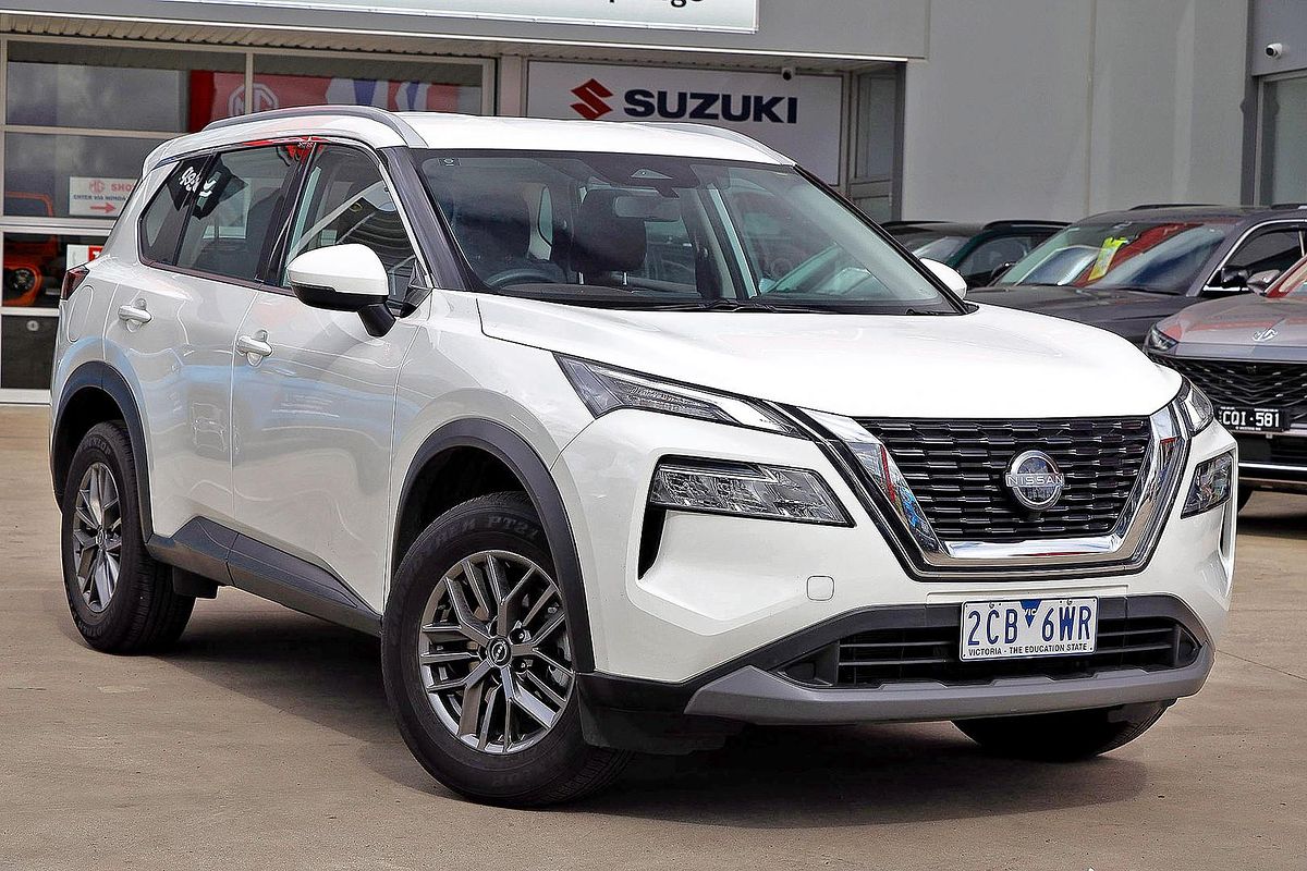 2025 Nissan X-TRAIL ST T33