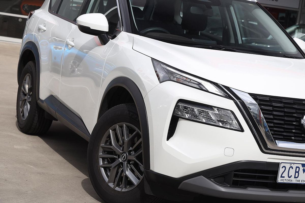 2025 Nissan X-TRAIL ST T33