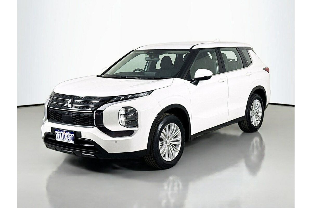 2024 Mitsubishi Outlander ES ZM