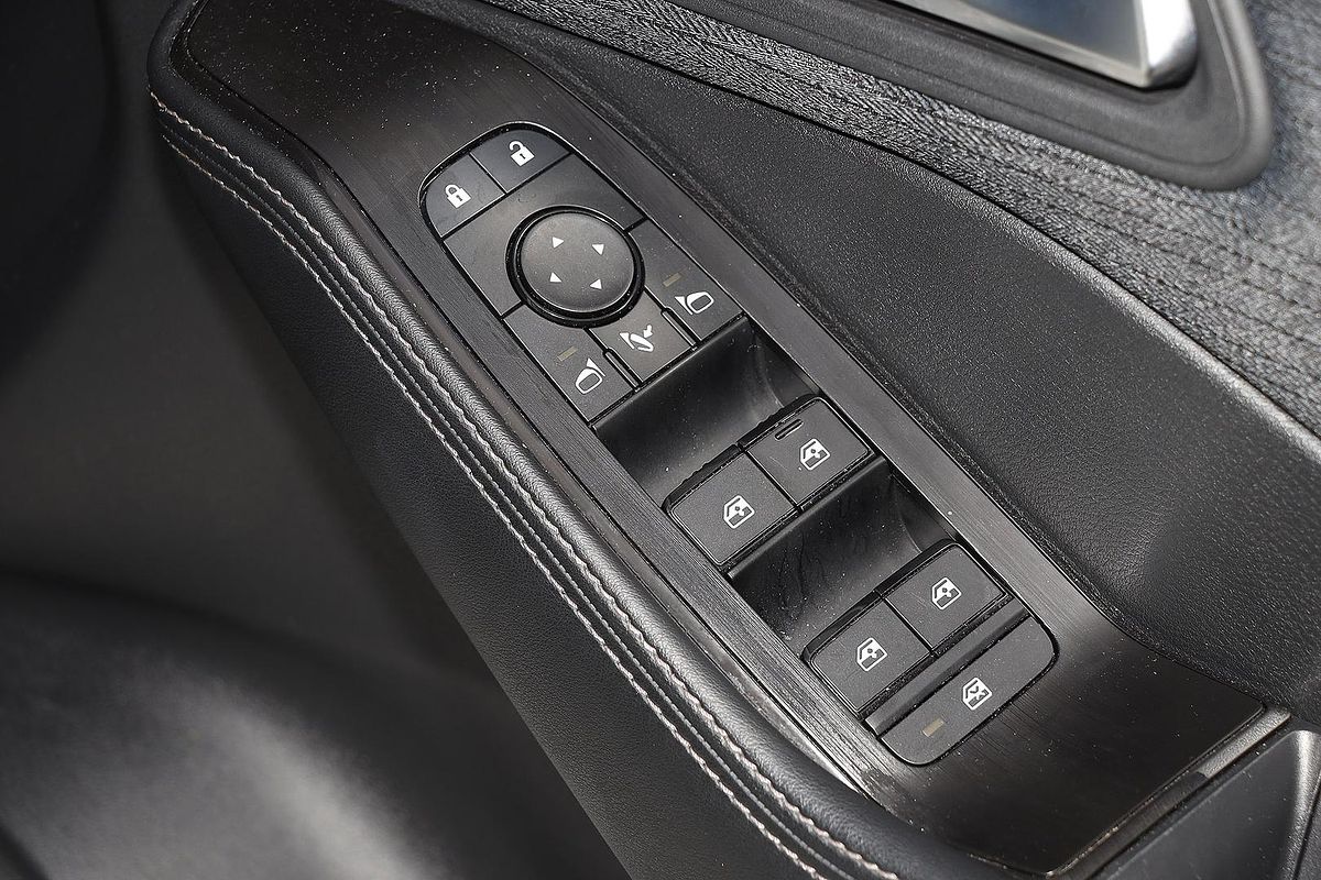 2025 Nissan X-TRAIL ST T33