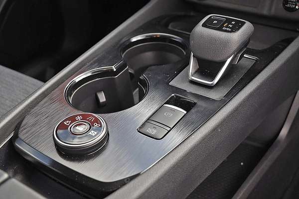2025 Nissan X-TRAIL ST T33