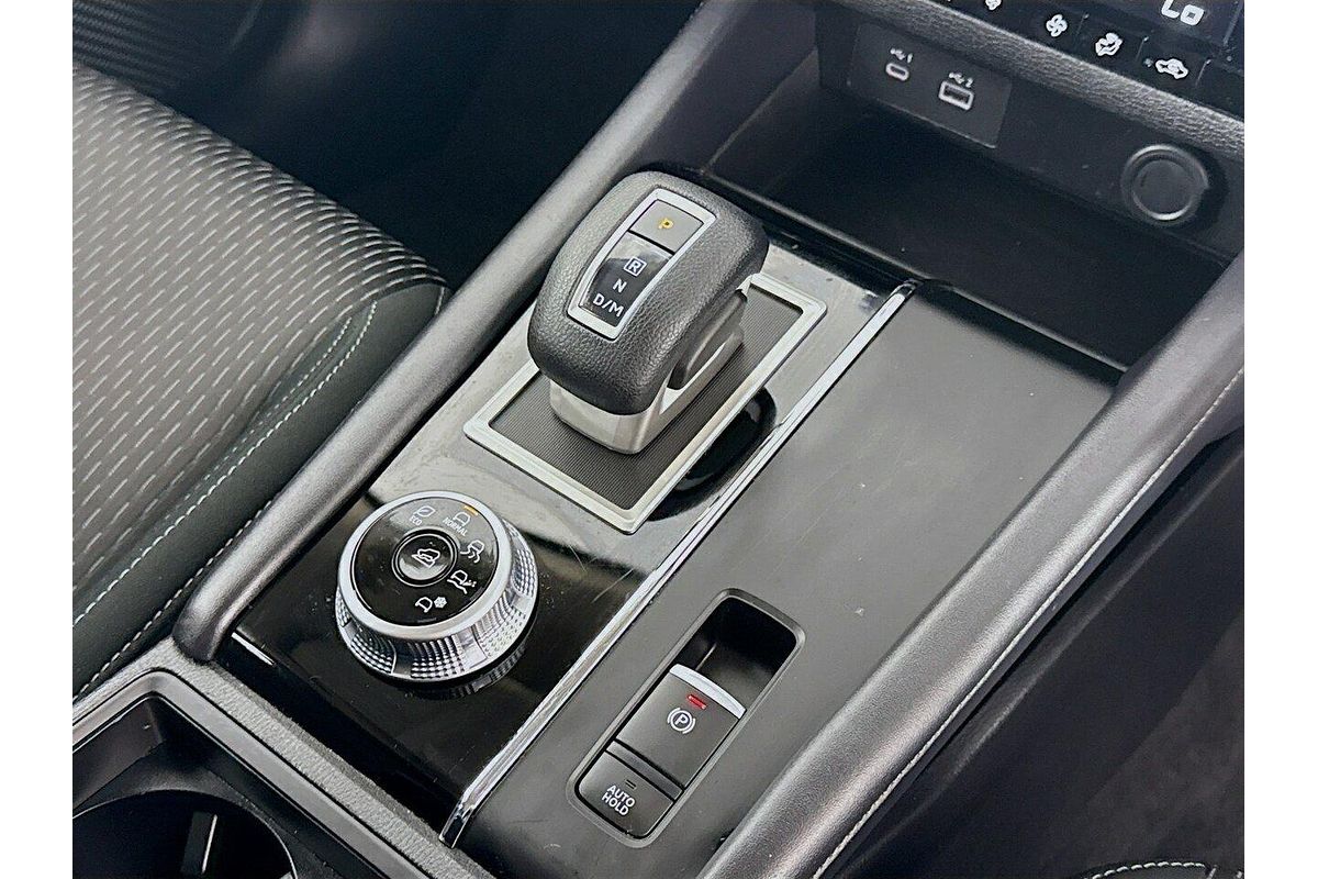 2024 Mitsubishi Outlander ES ZM