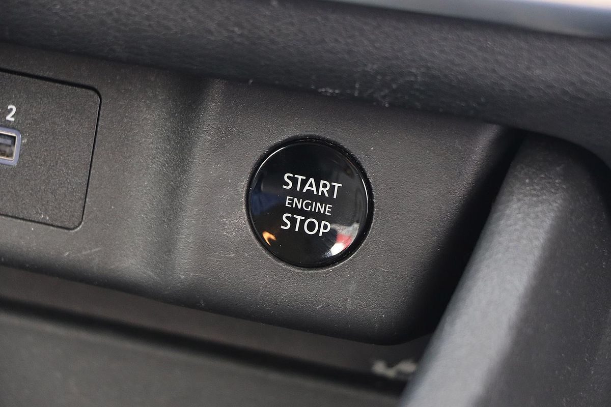 2025 Nissan X-TRAIL ST T33