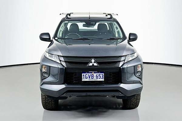 2019 Mitsubishi Triton GLX MR 4X4