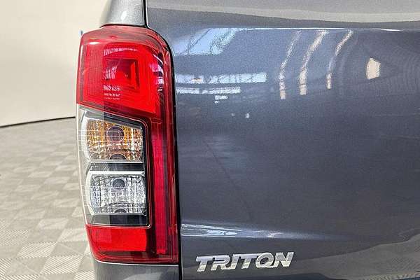2019 Mitsubishi Triton GLX MR 4X4