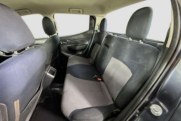 2019 Mitsubishi Triton GLX MR 4X4