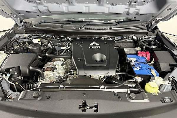 2019 Mitsubishi Triton GLX MR 4X4