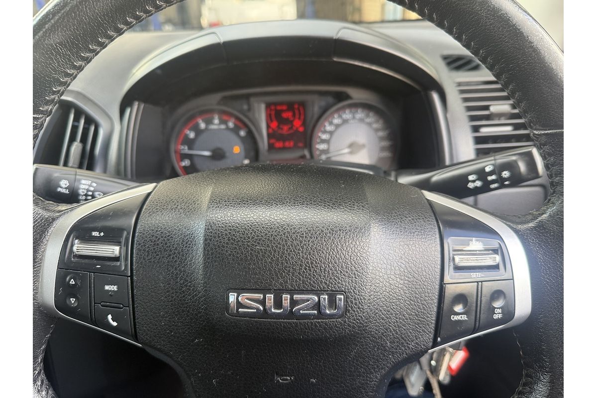 2016 Isuzu D-MAX SX High Ride Rear Wheel Drive