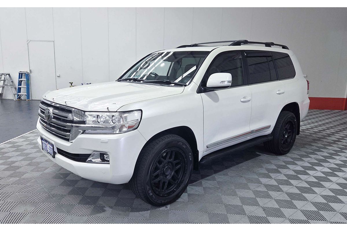 2017 Toyota Landcruiser Sahara VDJ200R