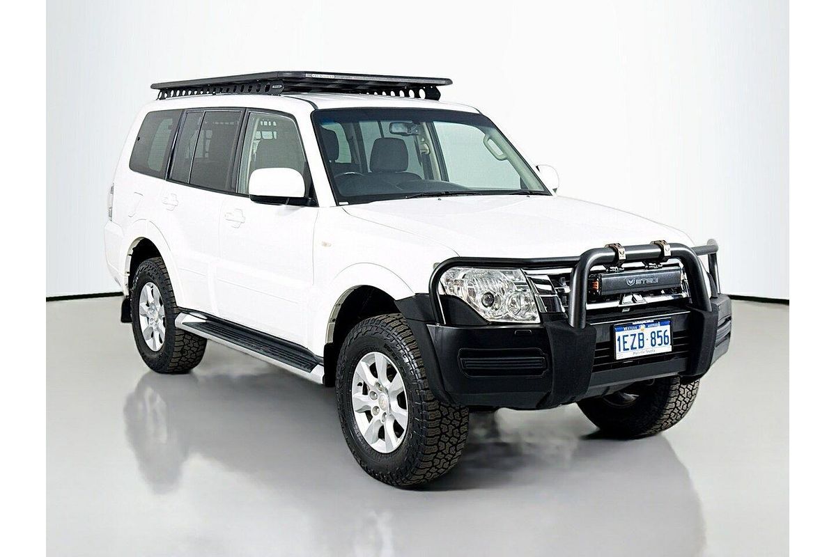 2016 Mitsubishi Pajero GLX NX