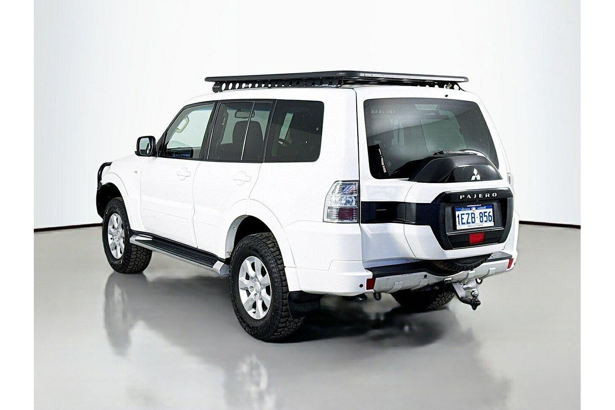 2016 Mitsubishi Pajero GLX NX