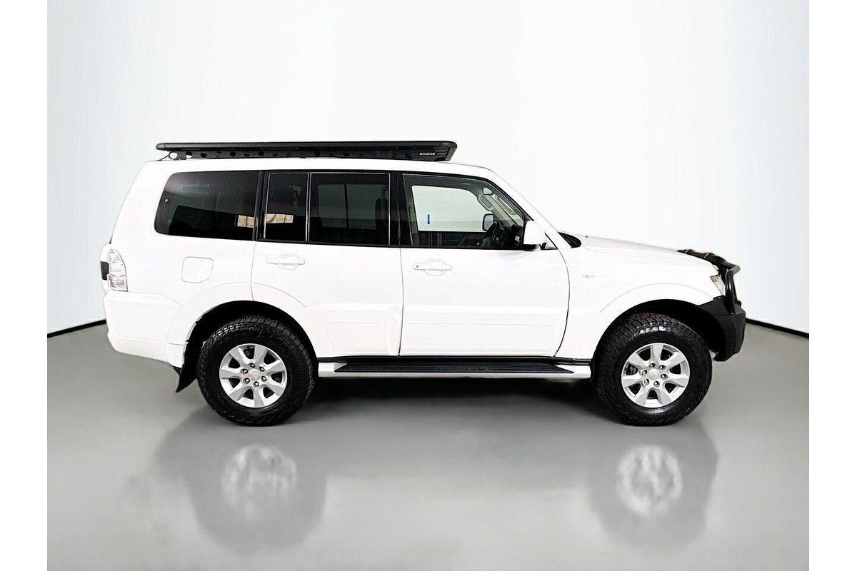 2016 Mitsubishi Pajero GLX NX