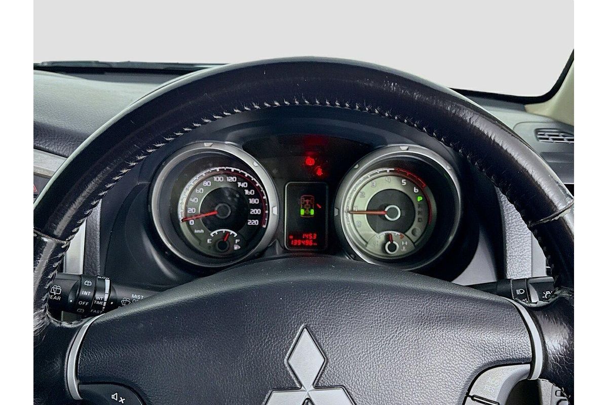 2016 Mitsubishi Pajero GLX NX