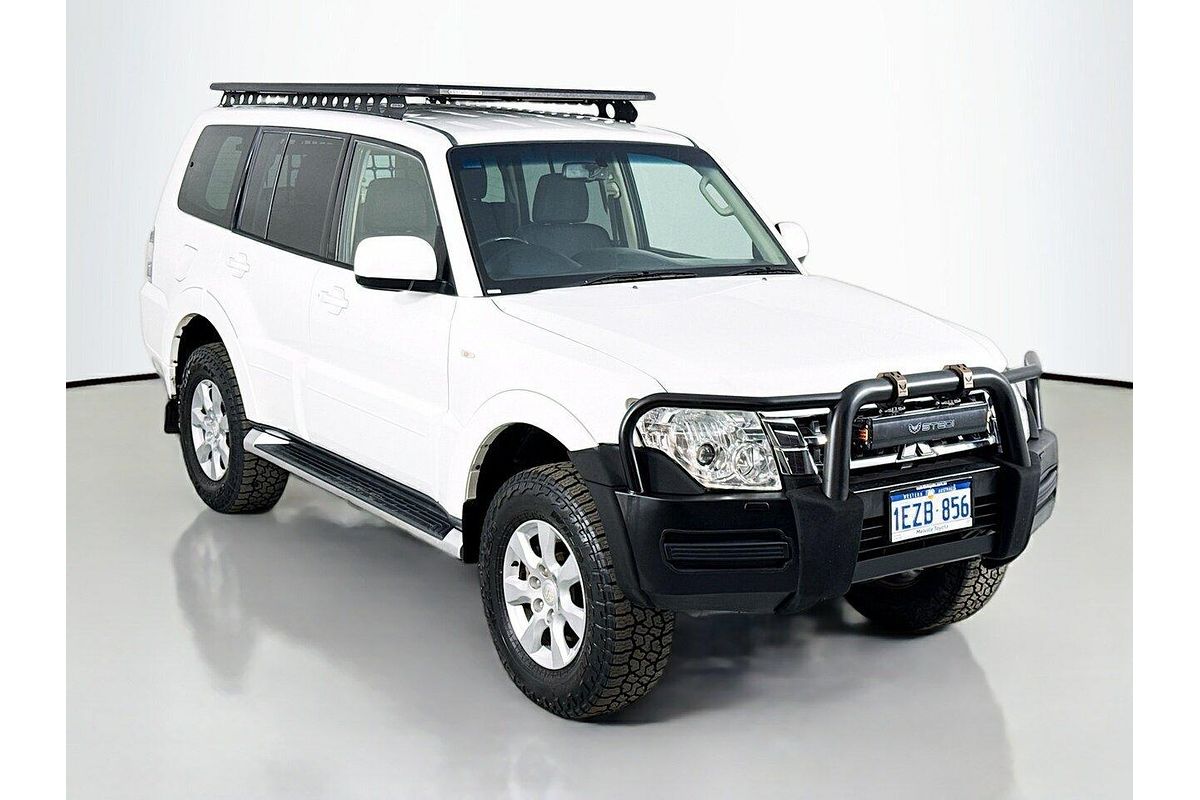 2016 Mitsubishi Pajero GLX NX