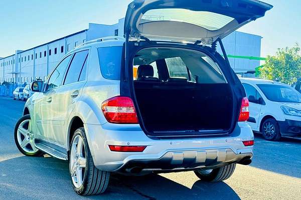2009 Mercedes-Benz M-Class ML350 CDI BlueEFFICIENCY AMG Sports W164