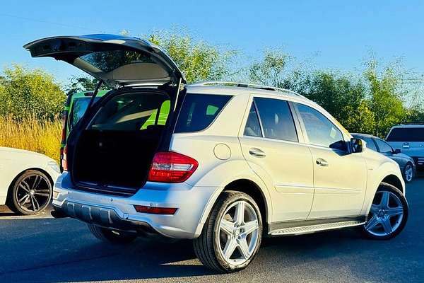 2009 Mercedes-Benz M-Class ML350 CDI BlueEFFICIENCY AMG Sports W164