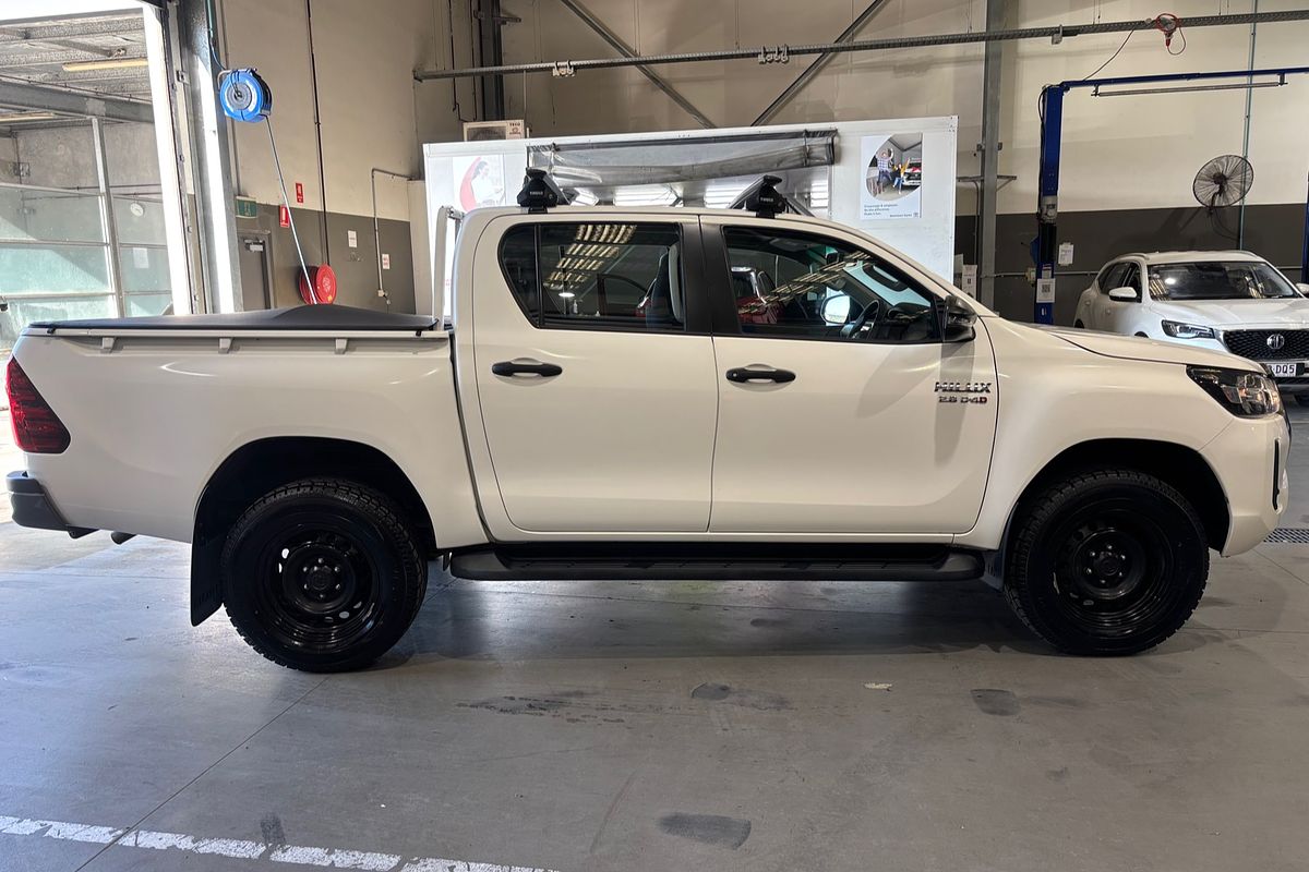 2020 Toyota Hilux SR GUN126R