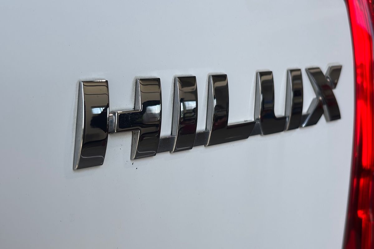 2020 Toyota Hilux SR GUN126R
