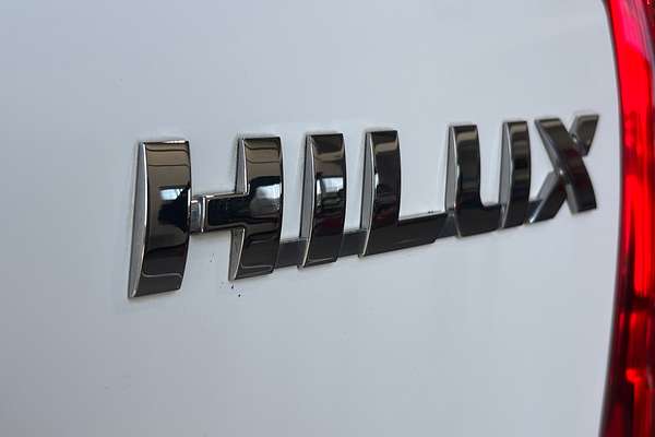 2020 Toyota Hilux SR GUN126R