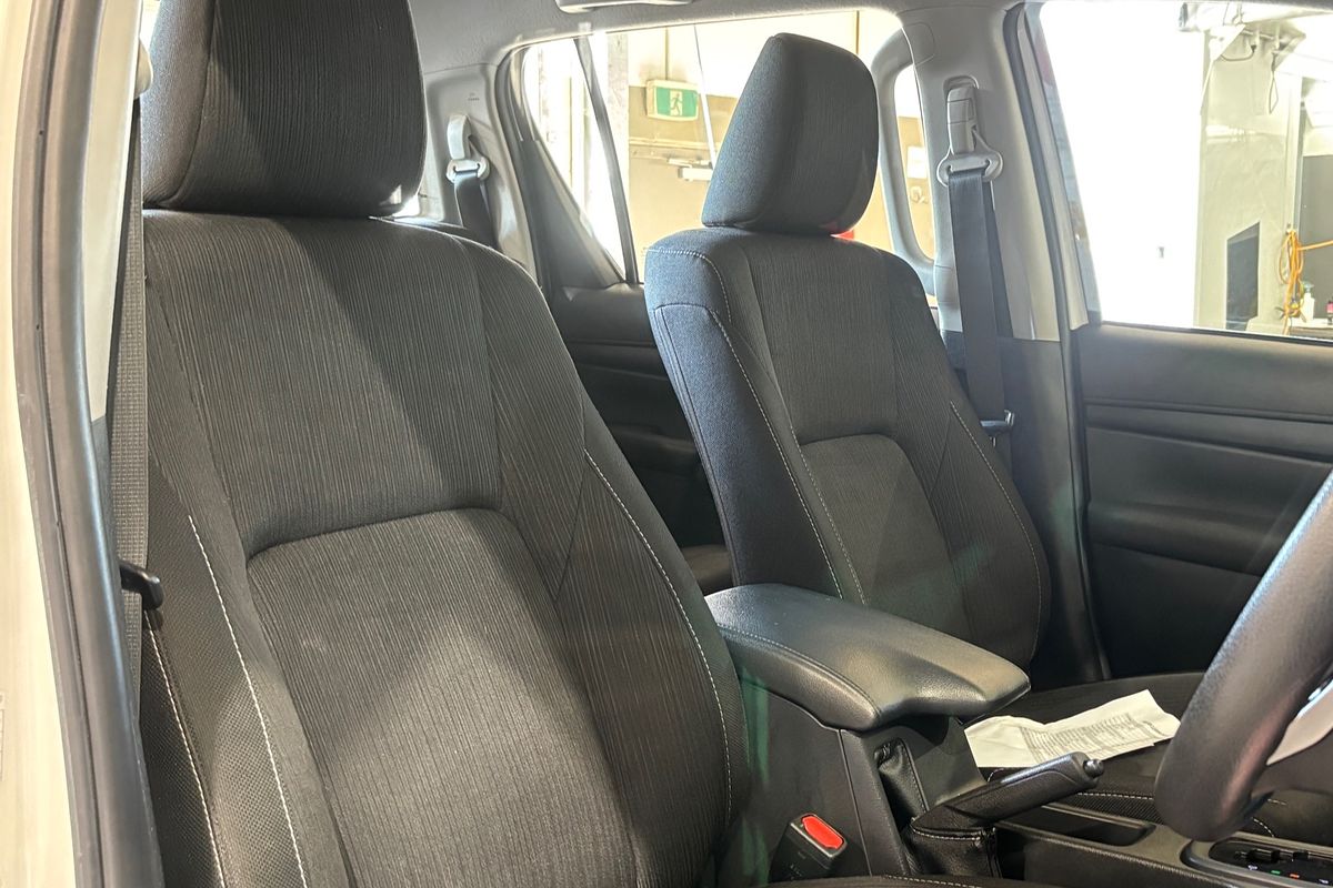2020 Toyota Hilux SR GUN126R