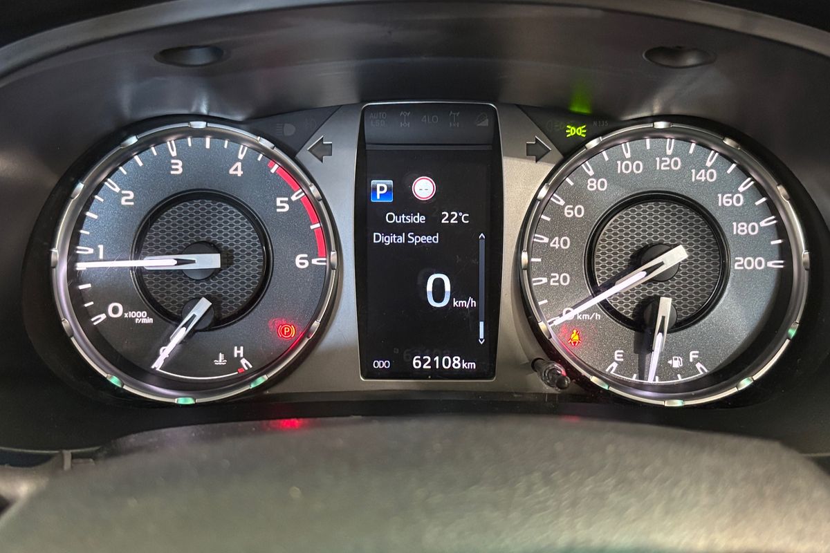 2020 Toyota Hilux SR GUN126R