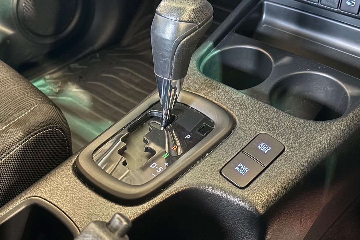 2020 Toyota Hilux SR GUN126R