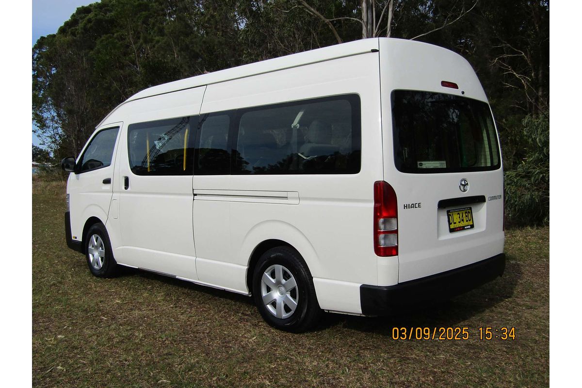 2017 Toyota Hiace Commuter KDH223R