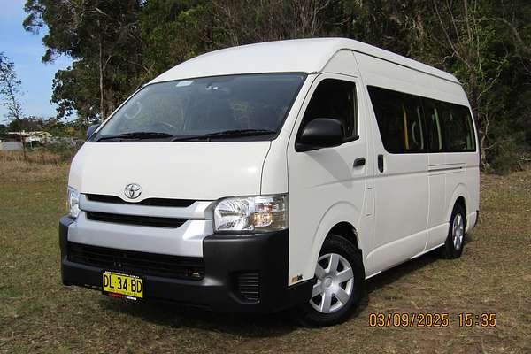 2017 Toyota Hiace Commuter KDH223R