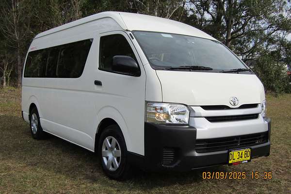 2017 Toyota Hiace Commuter KDH223R