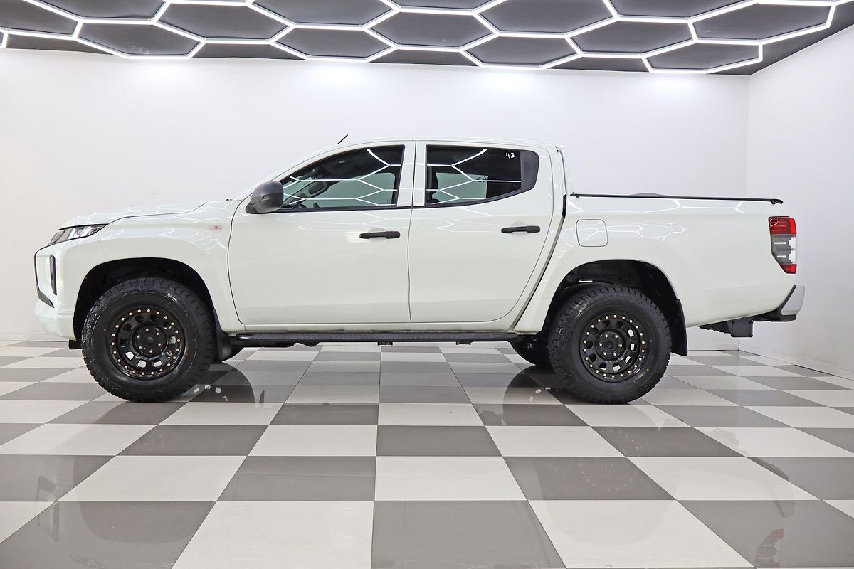 2021 Mitsubishi Triton GLX MR Rear Wheel Drive
