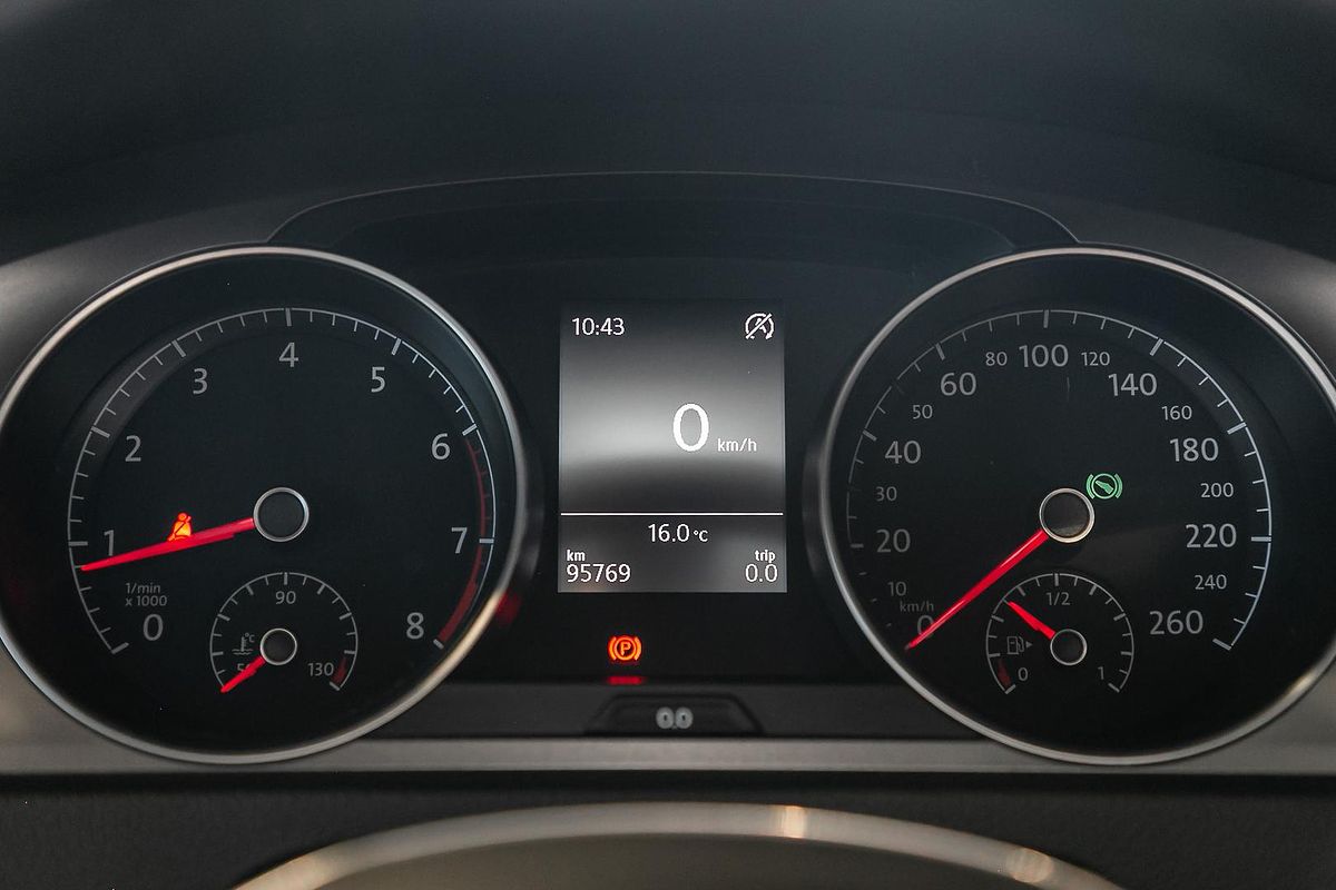 2015 Volkswagen Golf 92TSI Trendline 7