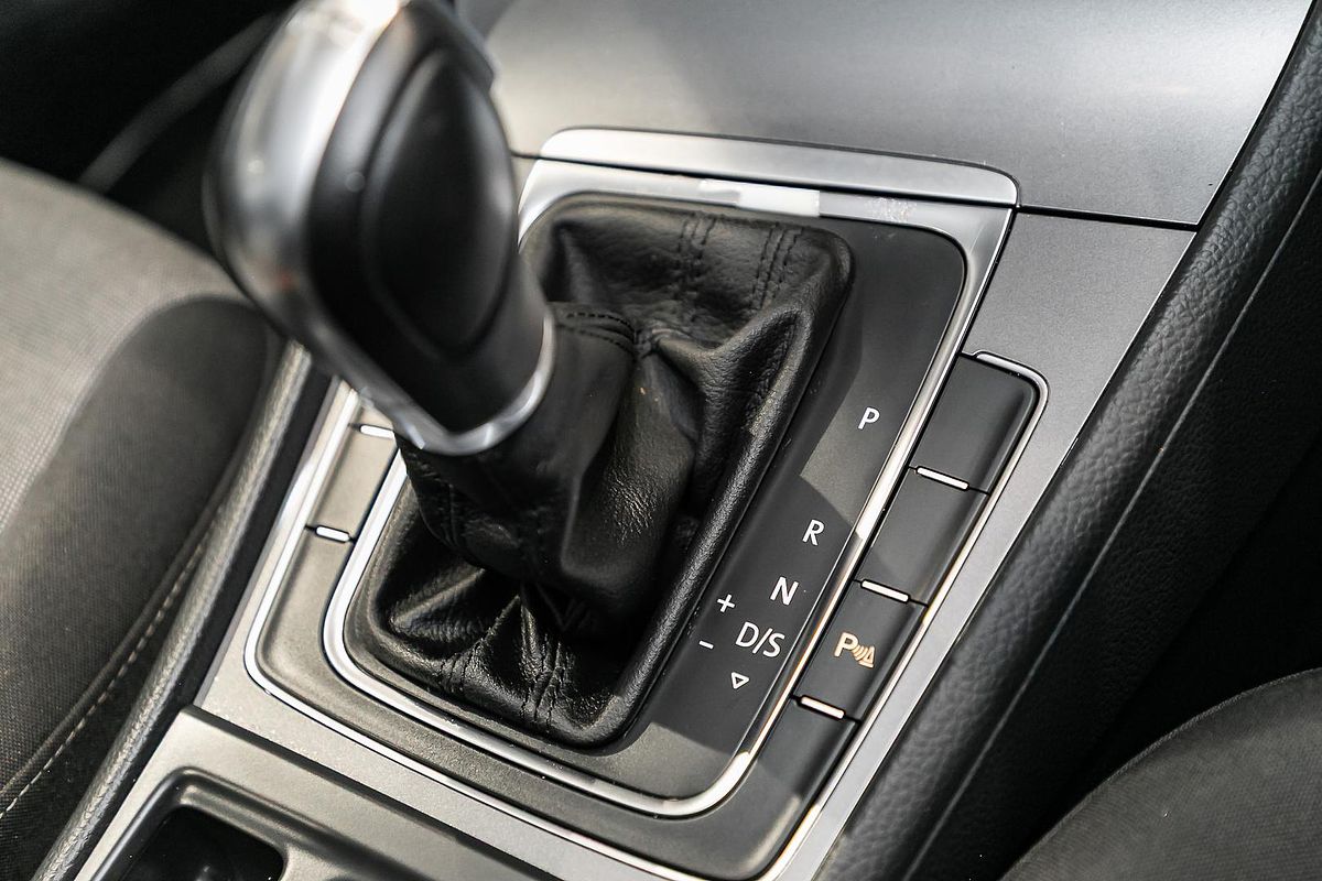 2015 Volkswagen Golf 92TSI Trendline 7
