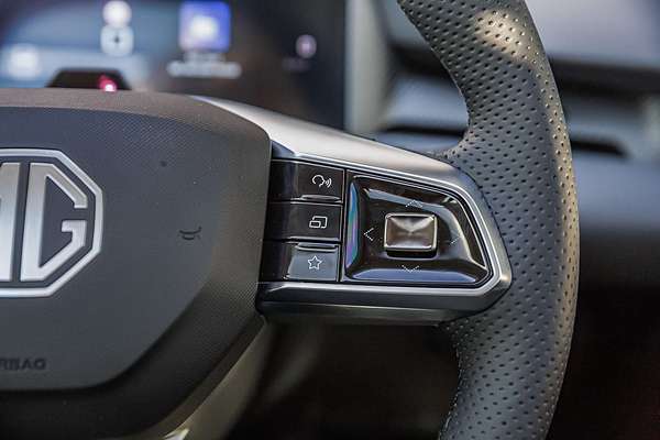 2025 MG MGS5 EV Essence 62 ZS3EM