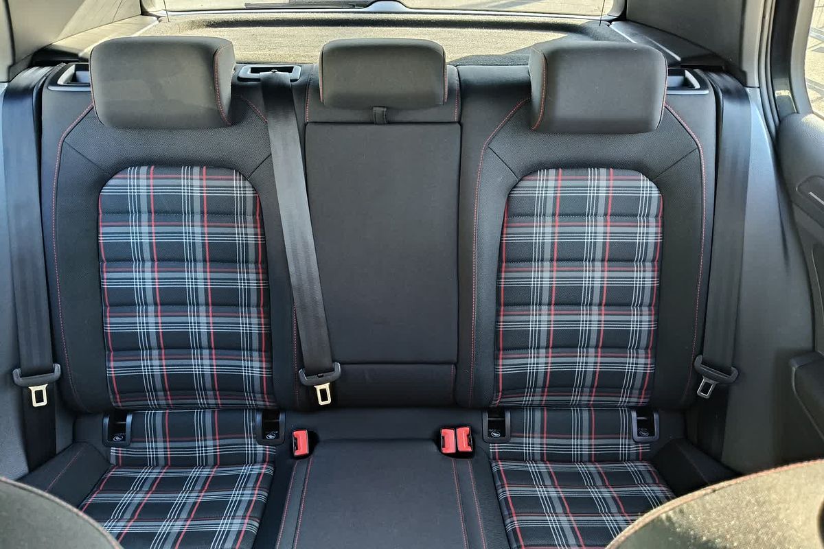 2017 Volkswagen Golf GTI 7.5