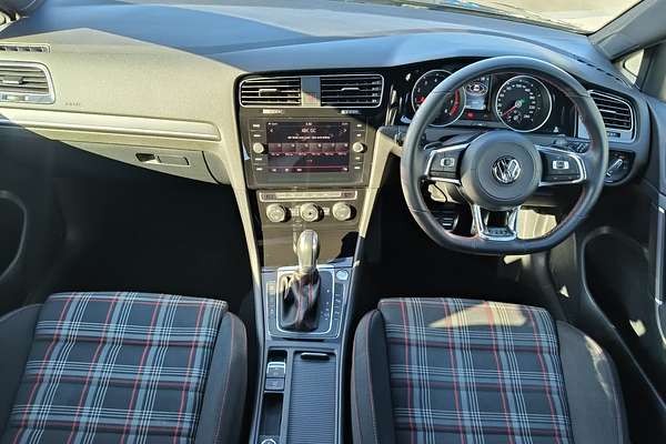 2017 Volkswagen Golf GTI 7.5
