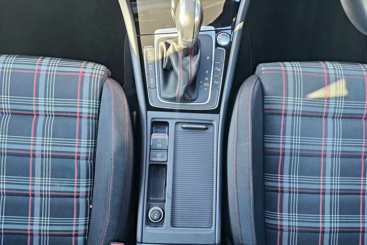 2017 Volkswagen Golf GTI 7.5